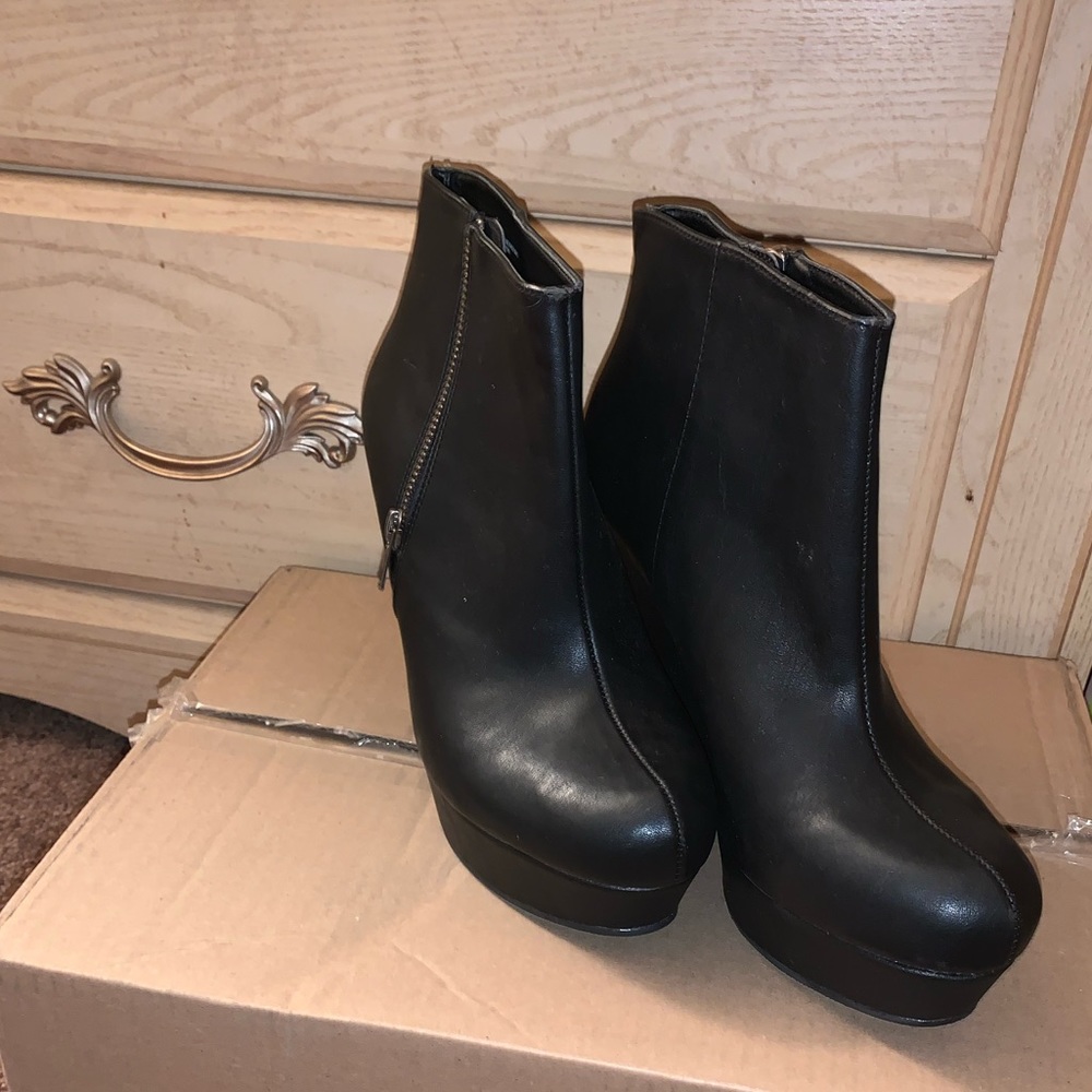 Mossimo Platform Ankle Boot